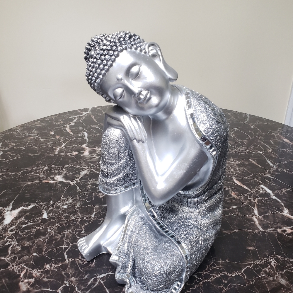 Buddha statue